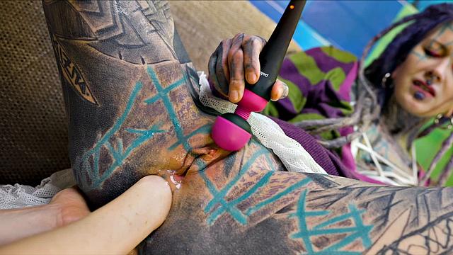 Miss Flora Works Her Fist Inside Anuskatzz Tight Asshole