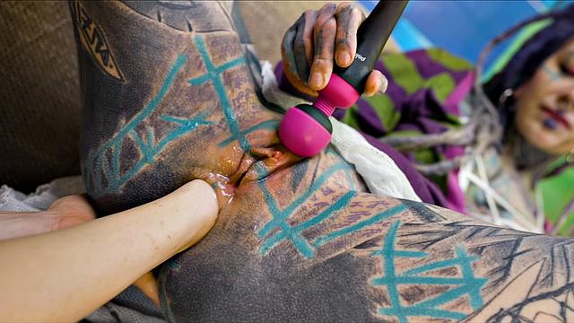 Miss Flora Works Her Fist Inside Anuskatzz Tight Asshole