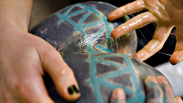 Miss Flora Works Her Fist Inside Anuskatzz Tight Asshole