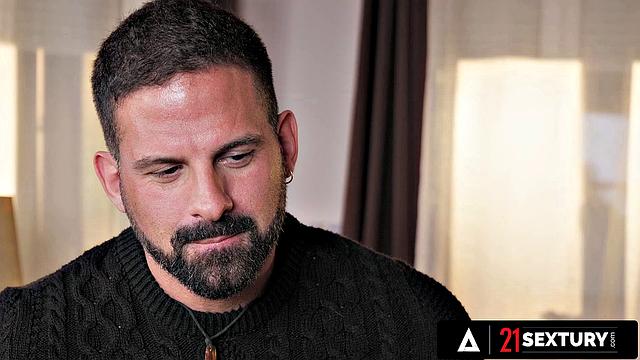 21 SEXTURY - Violet Rilz Gets Fucked While Measuring Big Cock