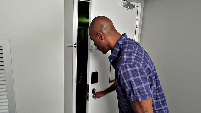 Mia Khalifa Business