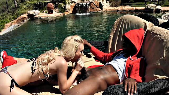 Molly Mae Hooked on Big Black