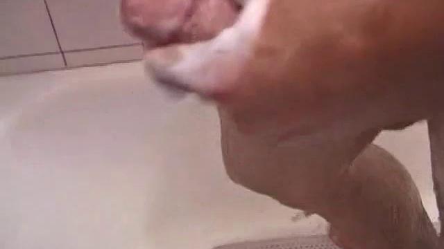 Amateur Shower Jacking