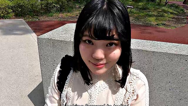 Ryo Izumi takes off her dress and reveals a figure