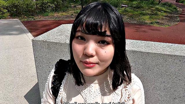 Ryo Izumi takes off her dress and reveals a figure