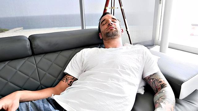 латиноамериканка в бикини - танцы, отсос и никакого футбола