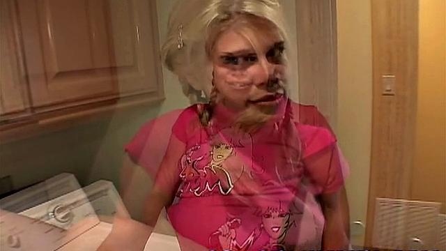 Little Summer Fingering Pussy Closeup in the laundry