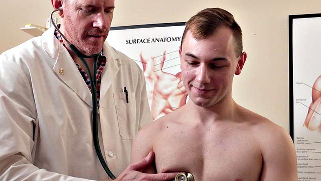 Stepson barebacked in 3some by stepdaddy and physician