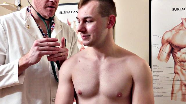 Stepson barebacked in 3some by stepdaddy and physician