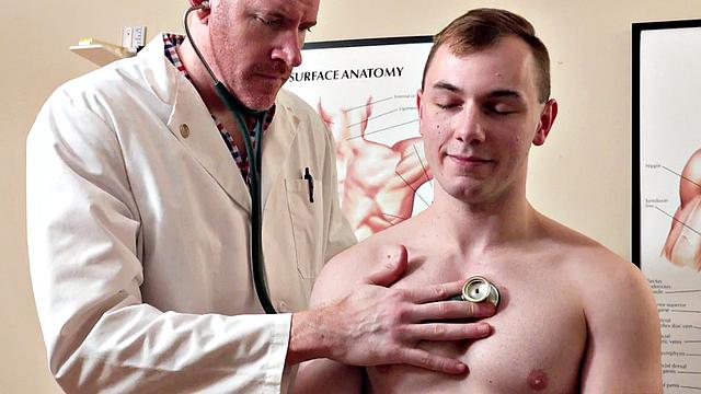 Stepson barebacked in 3some by stepdaddy and physician