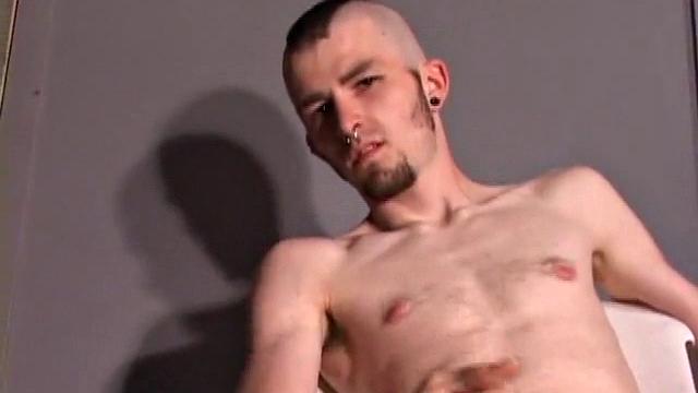 Nick Stevens Flogging His Meat