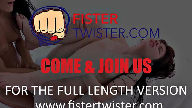 Fistertwister - Luna Rival and Lexi Dona - Fisting