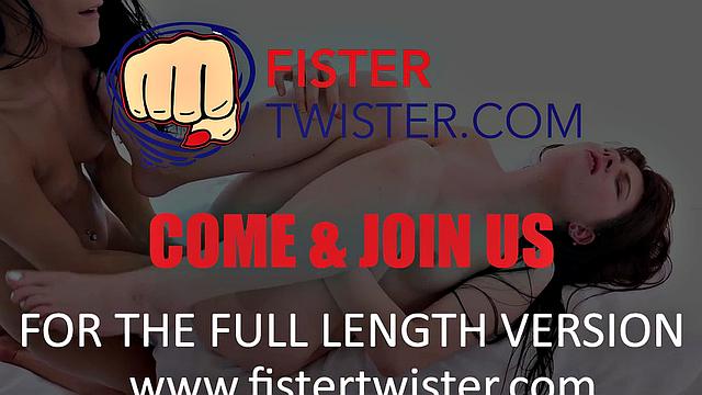 Луна Райвал и Лекси Дона устраивают жесткий лесбийский фистинг