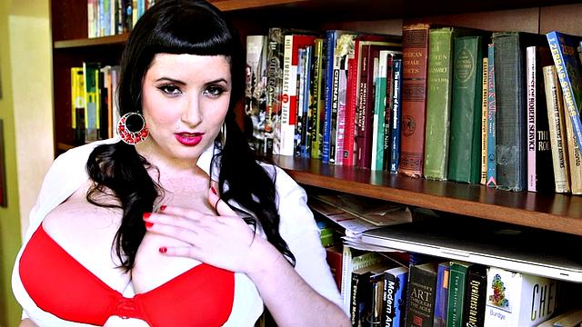 Jenna Valentine Goes Back to School