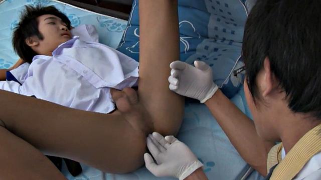 Rimjob during first aid course with asian twunk