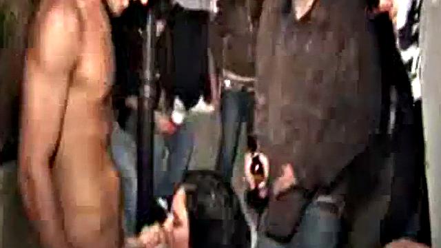 College slut goes down