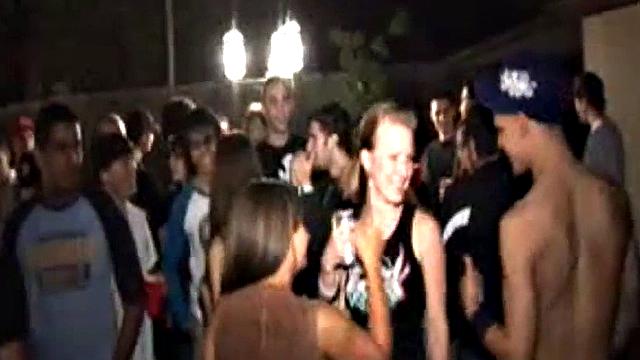 College slut goes down