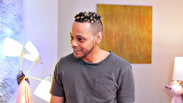 азиатка луна миллс веселится с настоящим чёрным хуем