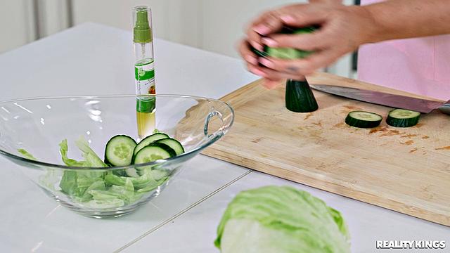 Please Use Me Dinner