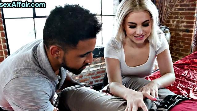 21yo bisexual babe gets cuntfuck in threesome with muscular dudes