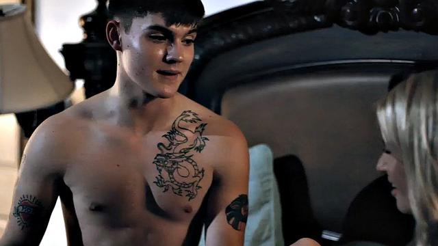 MILF sucks fresh white dick before fucking in hairy pussy