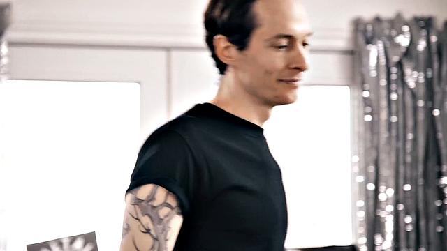 A Happy Ending Isn't Enough! Alt Baddie Karlee Grey Rides Masseur's Big Cock To Relax!