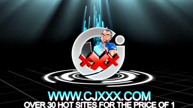 Армандо сходит с ума от латинского члена и кончает мощно