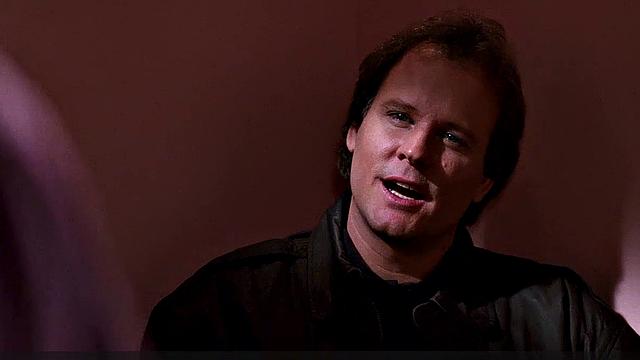 глория линн генри жжёт в олдскульном межрасовом видео с пирсингом сосков