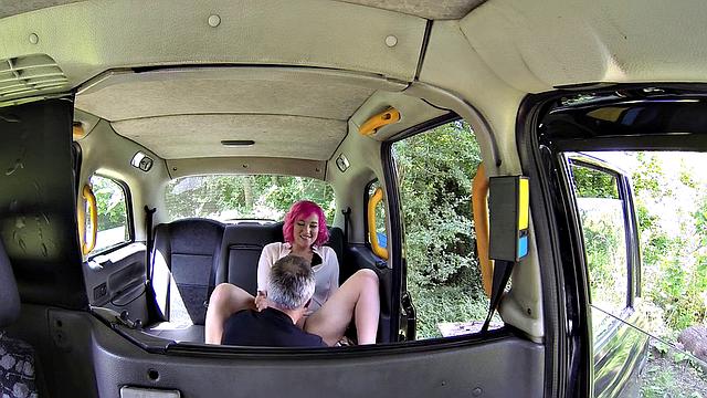 Pink Hair and Wet Pussy Gets Pounded